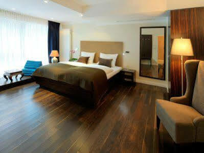 Amano Hotel 3*